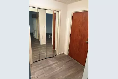 520 Meredith Lane #207, Cuyahoga Falls, OH 44223 - Photo 14