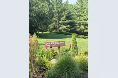 520 Meredith Lane #207, Cuyahoga Falls, OH 44223 - Photo 2