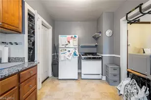 12905 Arliss Dr, Oakwood, OH 44107 - Photo 22