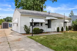 2905 Riverview Ln, Lorain, OH 44055 - Photo 2