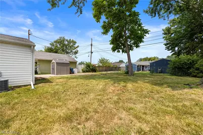 2905 Riverview Lane, Lorain, OH 44055 - Photo 34