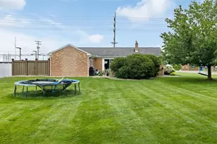 6335 Middlebranch Ave NE, Canton, OH 44721 - Photo 4
