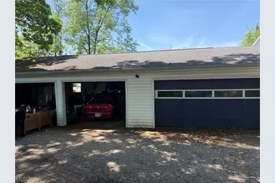327 Cayuga Avenue NW, Canton, OH 44708 - Photo 2