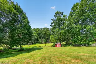 1240 Aberth Dr, Akron, OH 44320 - Photo 22