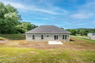 135 Hillside Dr, East Palestine, OH 44413 - Photo 10