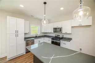 135 Hillside Dr, East Palestine, OH 44413 - Photo 20