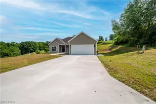 135 Hillside Dr, East Palestine, OH 44413 - Photo 14
