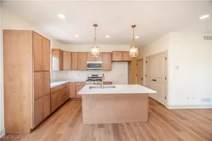 115 Hillside Dr, East Palestine, OH 44413 - Photo 8