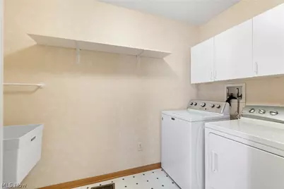 2823 Stratford Circle, Green, OH 44312 - Photo 22