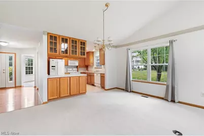 2823 Stratford Circle, Green, OH 44312 - Photo 8