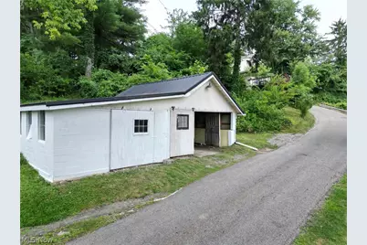 713 Grace Avenue, Coshocton, OH 43812 - Photo 8