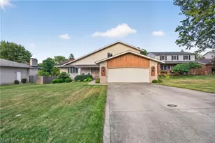 7171 Rustic Oval, Green Hills, OH 44131 - Photo 2