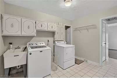7171 Rustic Oval, Green Hills, OH 44131 - Photo 18