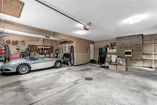 9715 Knightsbridge Ln, Concord Twp, OH 44060 - Photo 34