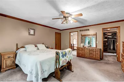 9715 Knightsbridge Lane, Concord Twp, OH 44060 - Photo 8
