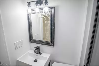 9105 Bancroft Avenue, Loveland, OH 44105 - Photo 12
