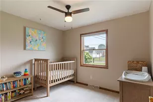 835 Johnny K Blvd, Hubbard, OH 44425 - Photo 10