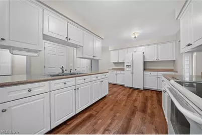 2940 Corries Way, Conneaut, OH 44030 - Photo 8