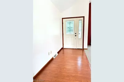 7673 Buchanan Drive, Youngstown, OH 44512 - Photo 2