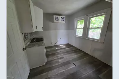 3437 E 105th Street, Loveland, OH 44104 - Photo 8
