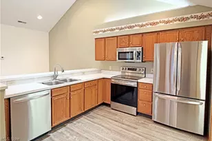 4216 Tannybrooke Ln NW, Canton, OH 44718 - Photo 8