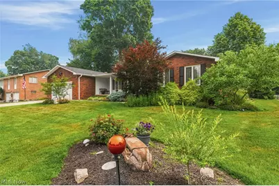 5308 Lindenwood Street, Louisville, OH 44641 - Photo 2