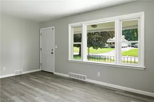 734 Pasadena Ave, Youngstown, OH 44502 - Photo 6