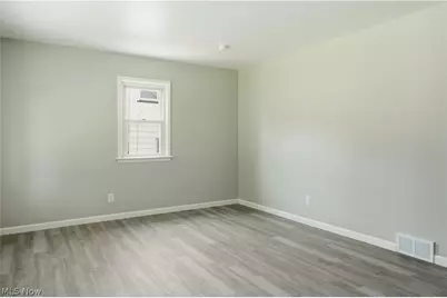 734 Pasadena Avenue, Youngstown, OH 44502 - Photo 4