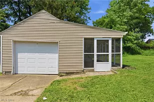 734 Pasadena Ave, Youngstown, OH 44502 - Photo 36
