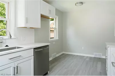 734 Pasadena Avenue, Youngstown, OH 44502 - Photo 10