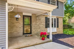 850 Berkshire Dr, Macedonia, OH 44056 - Photo 4