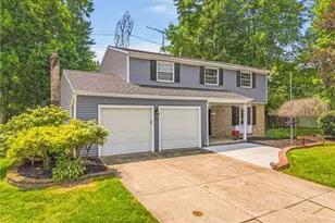 850 Berkshire Dr, Macedonia, OH 44056 - Photo 2