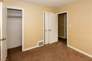 16906 Holly Hill Dr, Loveland, OH 44128 - Photo 12