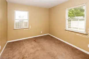 16906 Holly Hill Dr, Loveland, OH 44128 - Photo 14