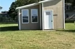 4394 Lake Road N, Geneva, OH 44041 - Photo 2