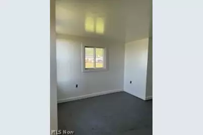4394 Lake Road N, Geneva, OH 44041 - Photo 8
