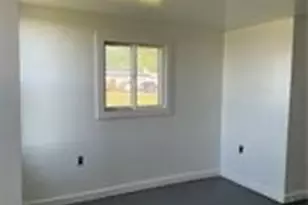 4394 Lake Road N, Geneva, OH 44041 - Photo 8