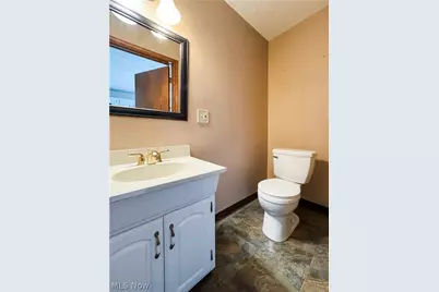 536 Austin Drive #F, Barberton, OH 44203 - Photo 10