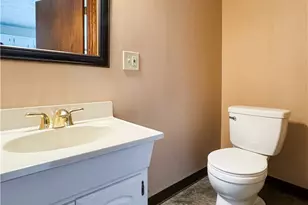 536 Austin Dr, Barberton, OH 44203 - Photo 10