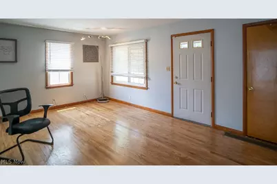 1853 Evergreen Avenue, Akron, OH 44301 - Photo 2