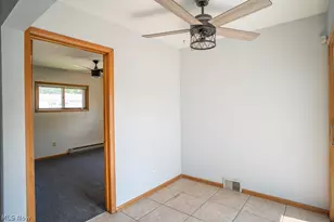 1853 Evergreen Ave, Akron, OH 44301 - Photo 8