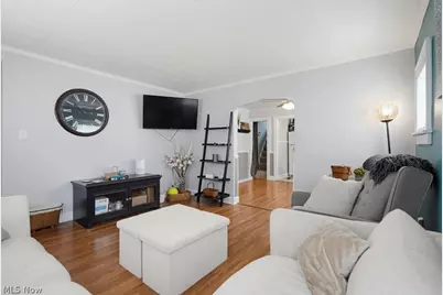 1520 22nd Street NE, Canton, OH 44714 - Photo 2