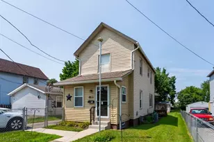 71 Elm St, Struthers, OH 44471 - Photo 2
