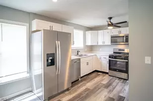 2250 4th St SW, Akron, OH 44314 - Photo 8