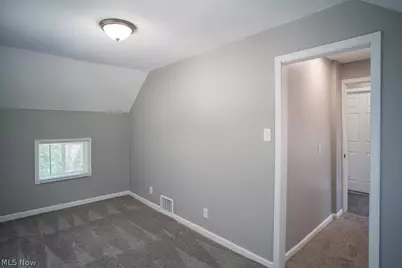 2250 4th Street SW, Akron, OH 44314 - Photo 16