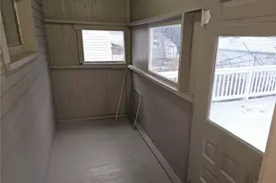 1098 Big Falls Ave, Akron, OH 44310 - Photo 4