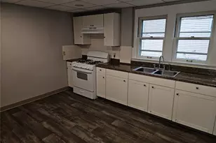 1098 Big Falls Ave, Akron, OH 44310 - Photo 2