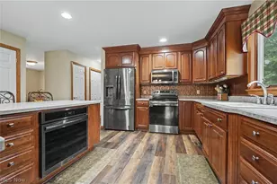 580 Terra Verde Ave, Columbiana, OH 44408 - Photo 6