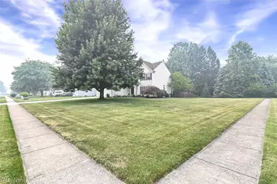 34900 Clear Creek Drive, North Ridgeville, OH 44039 - Photo 4
