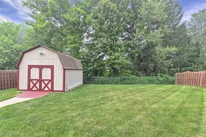 34900 Clear Creek Drive, North Ridgeville, OH 44039 - Photo 10
